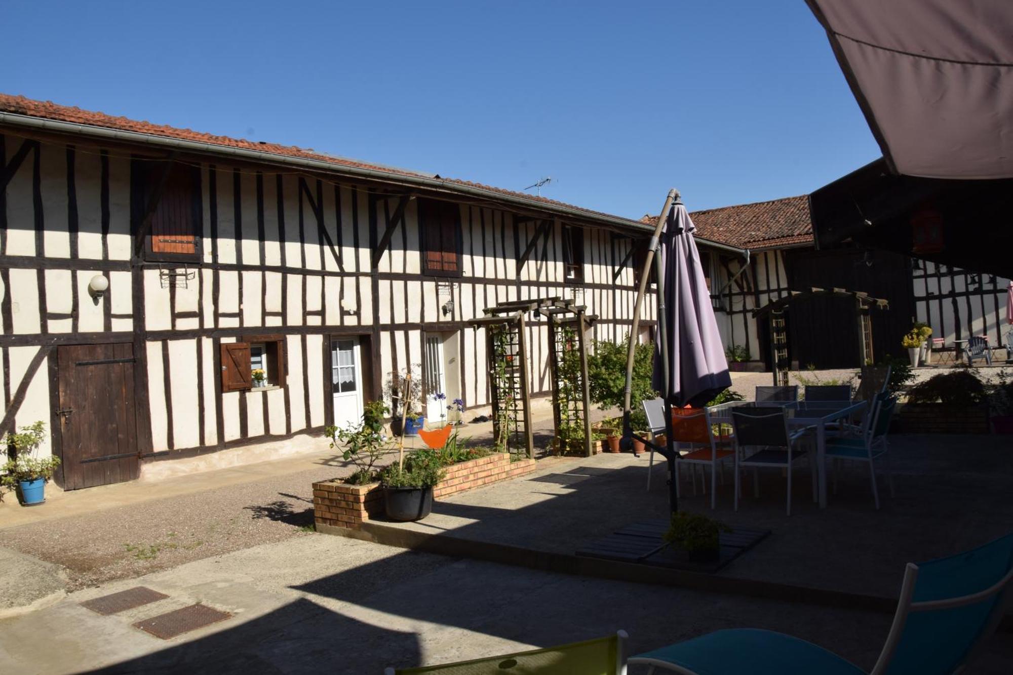 Bed and Breakfast La Sente Des Vignes Hauteville  Экстерьер фото