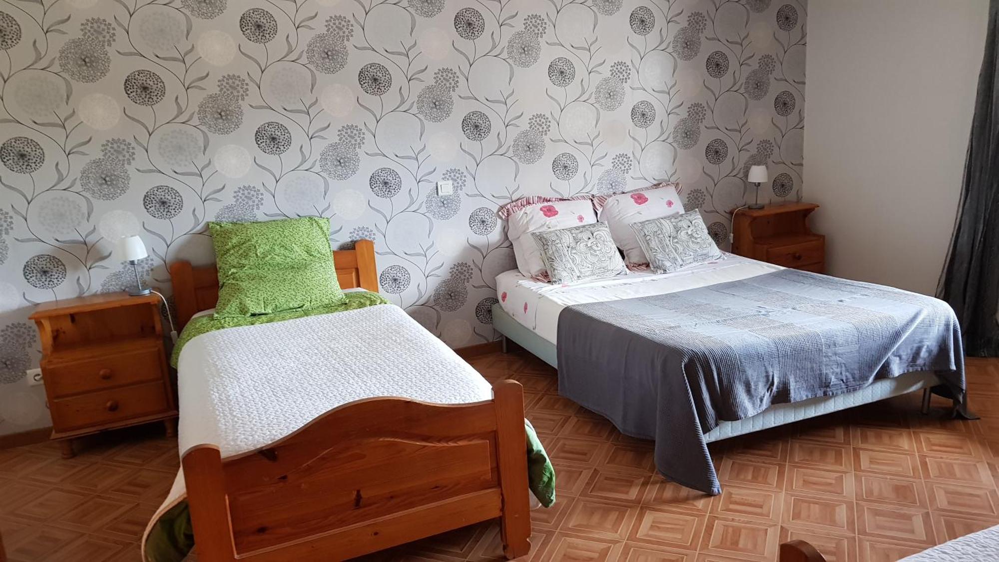 Bed and Breakfast La Sente Des Vignes Hauteville  Экстерьер фото