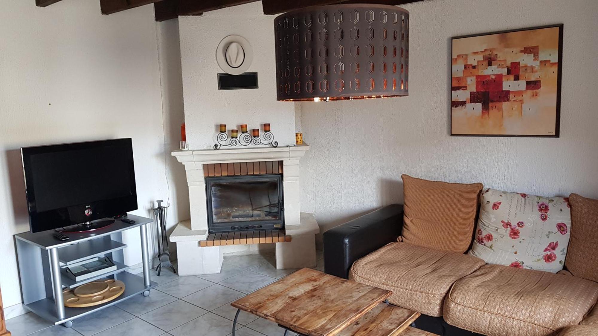 Bed and Breakfast La Sente Des Vignes Hauteville  Экстерьер фото
